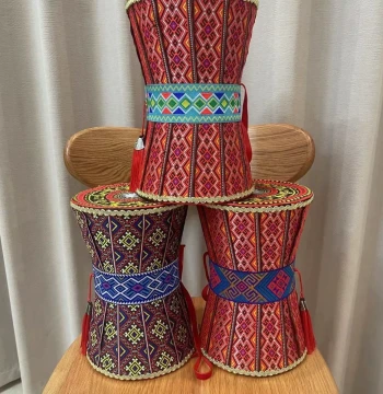2025 New Handmade Zhuang Fabric Bronze Drum, Finished Product for March 3rd Festival, Ethnic Minority Kindergarten Use, African Drum Style