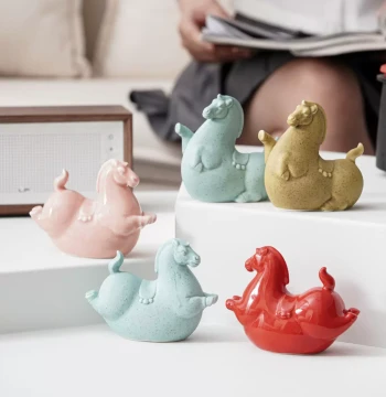 Ceramic Tang Horse Figurine - Chinese Zodiac Tea Pet and Desktop Ornament for Office, Tea Table, and Festival Gifts