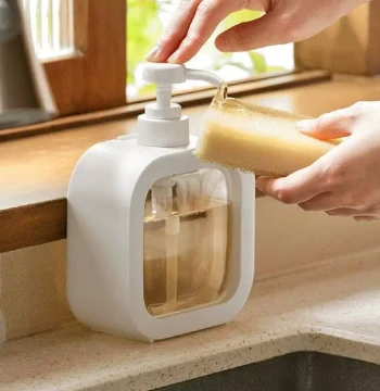 300ml Liquid Soap Dispenser Bottle Portable Square Shampoo