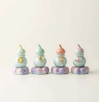 Crystalline Glaze Small Gourd Tea Pet, Gradient Ceramic Figurine for Office or Home Desktop, Gift for Women
