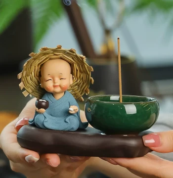 Creative Zen Incense Burner Decor - Ceramic Craft for Sandalwood and Agarwood (Home Ornament and Incense Holder)