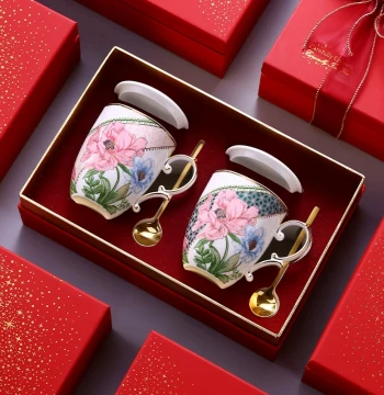 Couple's Mug Set, Pair of Wedding Cups with Lids, New Marriage Gift, Birthday Present