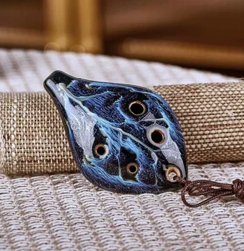 Ocarina 6-Hole Beginner Entry-Level Includes Tutorial Leaf-Shaped Ceramic Flute Student Alto Ocarina Playing