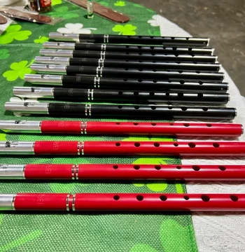 Teacher Hai's Selection: Finnegan BRO Series Cat & Bull Uncles Adjustable Black/Red Irish High-Pitch Tin Whistle