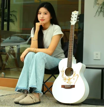 Andrew Folk Guitar for Beginners, Singing and Playing Guitar for Newbies, 40-inch Little Deer Model, Children's Day Gift