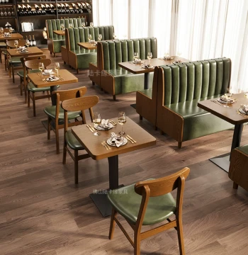 Custom Vintage Solid Wood Table and Chair Set for Western Restaurants, Cafes, Snack Shops, Noodle Houses, Fast Food Joints, and Dessert Bars