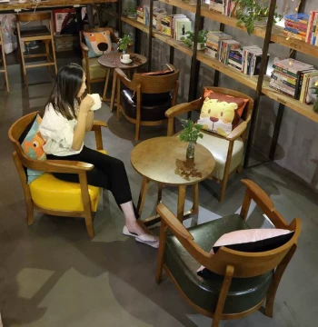 Hesha Cafe Table and Chair Set Lounge Booth Milk Tea Shop Dessert Shop Restaurant Furniture Solid Wood Reception Chatting Leisure Sofa Chair