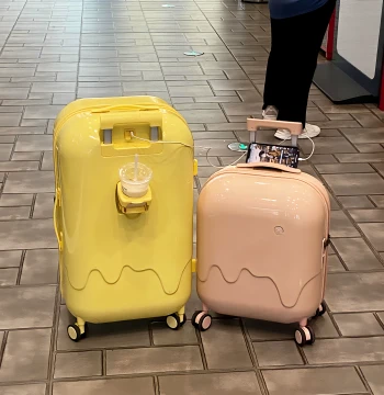 Japan JGYP2026 Kids' Ice Cream Suitcase - Lightweight Carry-On with Spinner Wheels