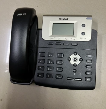 Like-New Yealink SIP Phone SIP-T21E2/T21PE2 - Supports 2 Accounts, PoE Powered IP Phone