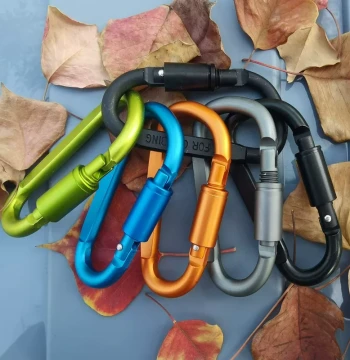 Outdoor Safety Carabiner - Aluminum Alloy D-Ring Quick Clip with Spring Lock for Ropes and Keys