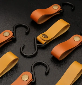 Outdoor Camping S-Hook with Leather Strap, Portable Triangle PU Clothesline Hook for Tent and Picnic