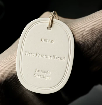 Custom Clothing Hang Tags for Boutique High-End Women's Apparel Specialty Paper Deep Embossing Men's Universal Brand Labels Trendy Style