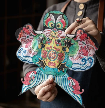 Wang's Handcraft Intangible Cultural Heritage Weifang Kite Kit - DIY Traditional Swallow Bamboo Frame Paper Kite