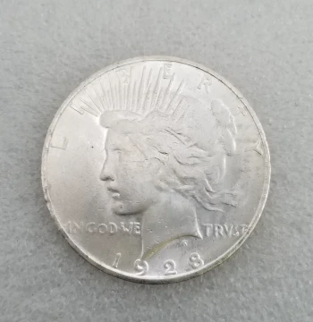 Handcrafted Retro Patina Alloy Replica Prop: US 1928 Peace Commemorative Coin, Brass Silver-Plated Yuan