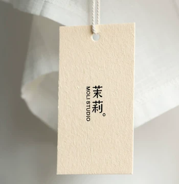 Custom Grass-Scented Paper Hang Tags, Fresh Style Apparel Cards with Logo Printing, Free Design