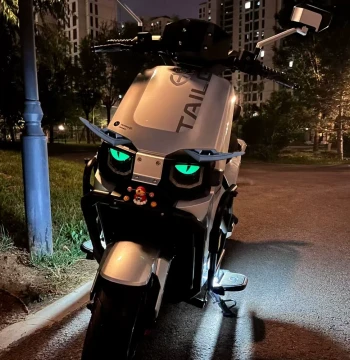 Modification Sticker Kit for Tailing Super Energy S, Cangqiong EB, Fengshen Mecha 3, and Chitu – Includes Spoiler Decor, Body Claw Decals, and Night-Glow Eyes
