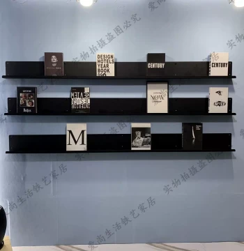 Nordic Iron Wall-Mounted Floating Shelf, Minimalist Magazine and Newspaper Display Rack for Exhibitions