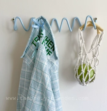 Ins-Style Wave Hooks - Blue Wall-Mounted Creative Dopamine Coat Hooks for Entryway Clothing Storage (Drilling Required)