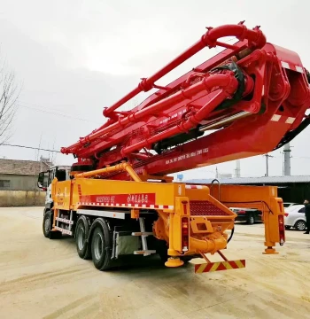 Concrete Mixer Pump Truck - 48m Boom Pump & Concrete Arm Delivery Vehicle