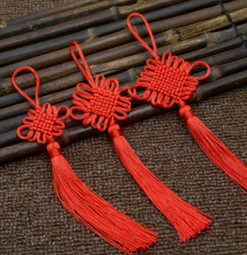 Small Chinese Knot Ornament with Ancient-Style Lantern and Green Plant Tassels - Festive Red Fringe for Spring Festival Decor