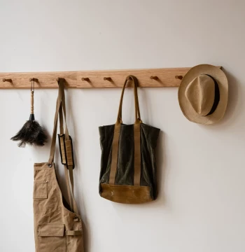 MUMO Wall-Mounted Coat Rack, Solid Wood Hanging Board for Entryway or Behind Door, No-Drill Wall Hooks