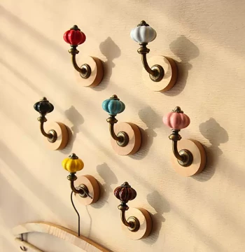 French Style Hook Coat Hook, Vintage Strong Magnetic Hanging Hook for Entry Security Door, No-Drill Traceless Adhesive Hook for Refrigerator