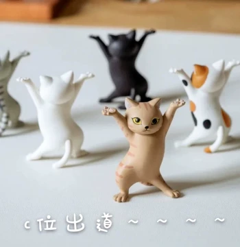 Cute Cat Figurine Holder – Versatile Desk Stand for Headphones, Pens, and More