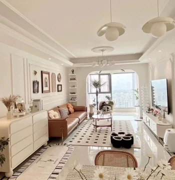 Kunming Renovation: French Style, Light French Design
