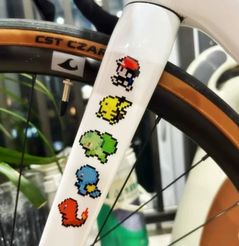 Creative Pixel Cartoon Car Sticker - Cute Pikachu, Pokémon, Mario - Personalized Reflective Bicycle Decal