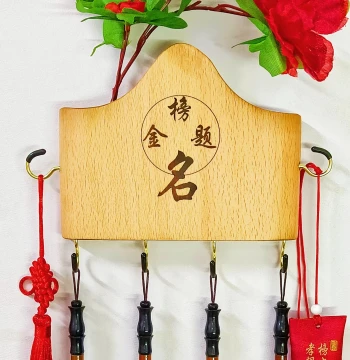 Solid Wood Calligraphy Brush Holder: Customizable Creative Rack for Students and Wenchang Brushes