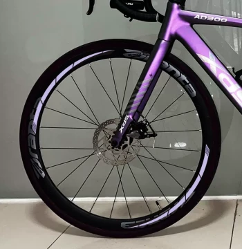 Road Bike Wheelset Stickers - Decorative and Reflective Warning Strips for Rims