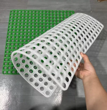 Rabbit Cage Soft Pad Bottom Board, Flexible Chew-Proof Plastic Foot Mat with Droppings Hole for Rabbits