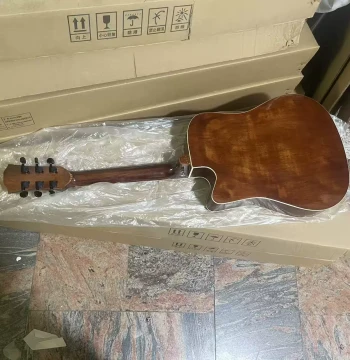 Factory Clearance Sale: 38-Inch Electro-Acoustic Folk Guitar with Glossy Wood Finish, Spruce Top Practice Guitar for Beginners, Men and Women
