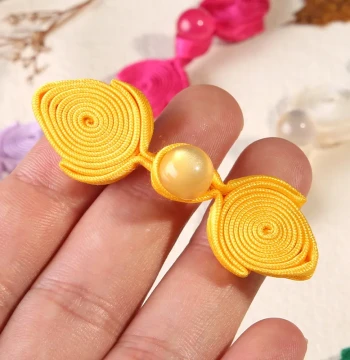 Jade Bead Peach Knot - Handmade Chinese Fabric Frog Button for Qipao, Vintage Decorative Clasp for Tang Suit, Hanfu, and Ethnic Attire