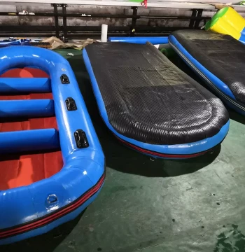 Hot-Selling Ruilong Factory Stock Inflatable Boat with Thickened Wear-Resistant Rubber Bottom for Outdoor Snow Play and Banana Sled