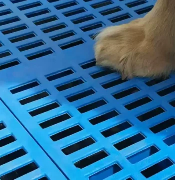 Dog Mat Plastic Pad Dog Crate Foot Mat Cooling Board Pet Mat for Large Medium Small Dogs and Cats Interlocking Foot Pad