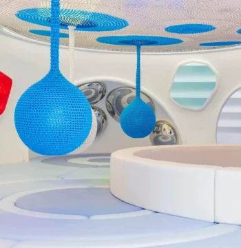 Hot-Selling Rope Net Tribe Children's Playground Equipment - Indoor/Outdoor Dynamic Park Design with Trampoline Interaction