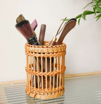 Bamboo Woven Pen Holder, Retro Desktop Organizer for Stationery and Makeup