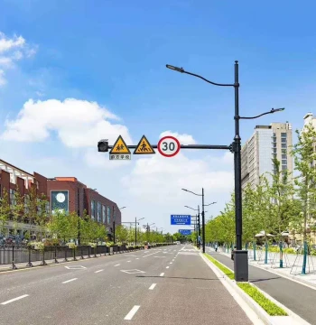 Selected Manufacturer Multi-Function Composite Pole, Integrated Traffic Safety Sign Poles, Combined Traffic Light Signal Poles