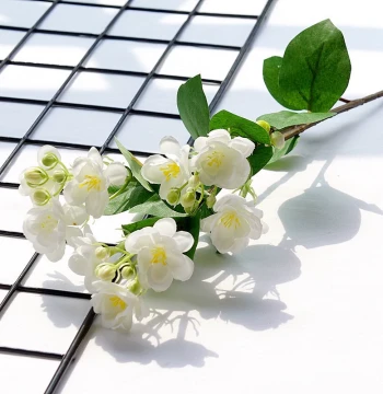 Artificial Small Jasmine Fake Flowers Simulation Flowers for Home Hotel Mall Wedding Photography Floral Arrangements