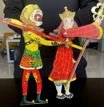 Wooden Shadow Puppet DIY Toy Kit - Features Sun Wukong, Romance of the Three Kingdoms Characters, and Xi'an Souvenir Gift Designs