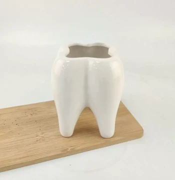 Ceramic Pen Holder Tooth-Shaped White Desktop Ornament