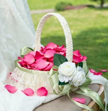 Pastoral Style Woven Rattan Lace Flower Basket for Weddings, Flower Girl Petal Tossing, Handheld Basket, Postpartum Gift