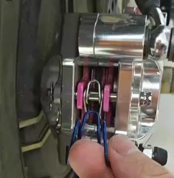 Reinforced Caliper Spring Compatible with Cheliwu, Avidelli, Brembo, PaoYu, Crab Brake Pads - Return Strip for Racing