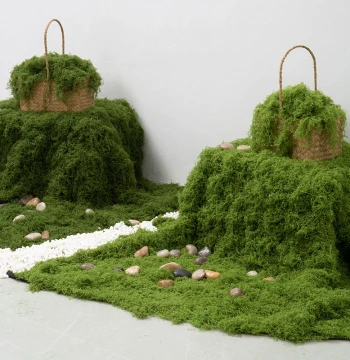 Artificial Moss for Micro-Landscapes - Indoor Vegetation Blocks and Strands, Fake Moss and Turf for Soft Furnishing and Greenery