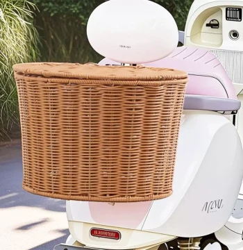 Universal Rear Electric Bike Basket, Handwoven Rattan-Style with Lid, Large Capacity Decorative Hanging Bag for Helmets