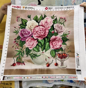 Handmade Finished Cross-Stitch New Arrival: Gorgeous Multicolored Rose Vase Famous Painting European Oil Style Wall Art for Bedroom and Living Room