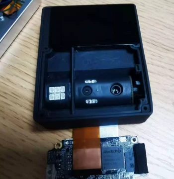 ZH99-3 Iris Recognition Access Control & Attendance Machine with White Light Fill