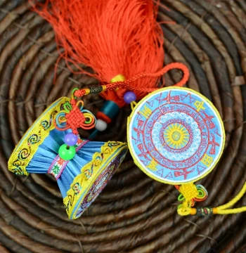 Guangxi Zhuang Specialty Hall Zhuang Brocade Zhuang Embroidery Fabric Bronze Drum Ornament Souvenir Gift Folk Custom Handicraft