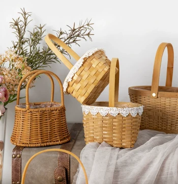 Pastoral INS-Style European Creative Handwoven Rattan Flower Basket - Bamboo Wreath Planter for Fresh Flowers & Photo Props